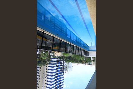 Apartamento para alugar com 68m², 2 quartos e 1 vagaÁrea comum - Piscina