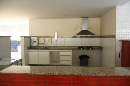 Apartamento para alugar com 68m², 2 quartos e 1 vagaÁrea comum - Churrasqueira