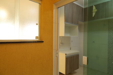 Casa de condomínio à venda com 65m², 2 quartos e 1 vagaÁrea de Serviço