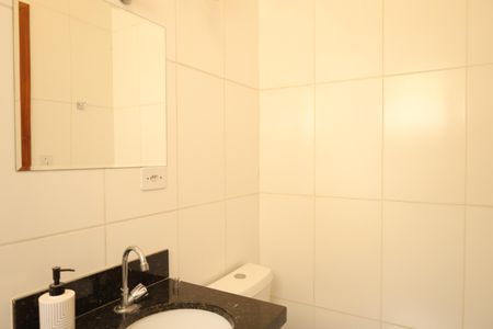 Casa de condomínio à venda com 65m², 2 quartos e 1 vagaBanheiro 1 - Suíte 1