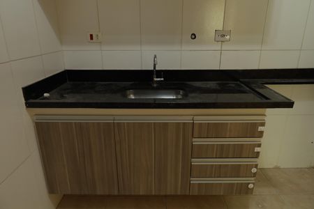 Casa de condomínio à venda com 65m², 2 quartos e 1 vagaCozinha