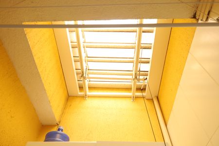 Casa de condomínio à venda com 65m², 2 quartos e 1 vagaÁrea de Serviço