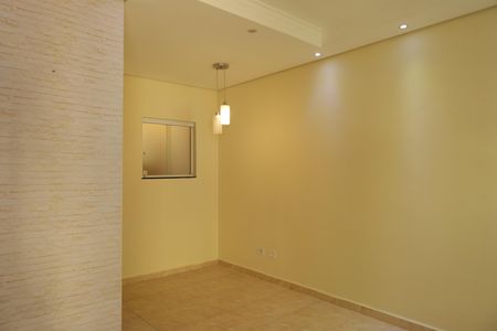 Casa de condomínio à venda com 65m², 2 quartos e 1 vagaSala