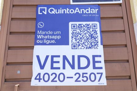 Casa de condomínio à venda com 65m², 2 quartos e 1 vagaPlaca instalada no portão do condomínio - Código da placa: HBJM-55