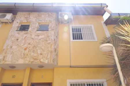 Casa de condomínio à venda com 65m², 2 quartos e 1 vagaFachada do imóvel