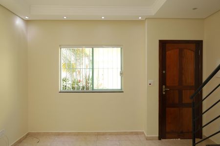 Casa de condomínio à venda com 65m², 2 quartos e 1 vagaSala