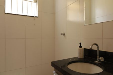 Casa de condomínio à venda com 65m², 2 quartos e 1 vagaBanheiro 1 - Suíte 1