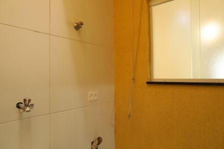 Casa de condomínio à venda com 65m², 2 quartos e 1 vagaÁrea de Serviço