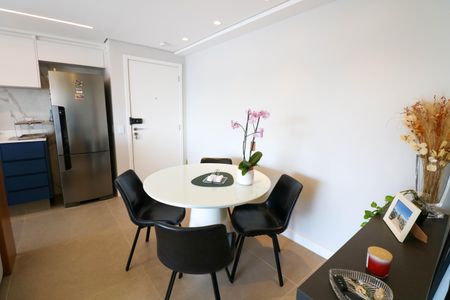 Apartamento à venda com 65m², 2 quartos e 1 vagaSala