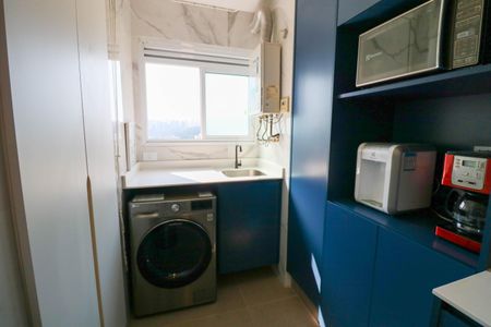 Apartamento à venda com 65m², 2 quartos e 1 vagaÁrea de Serviço