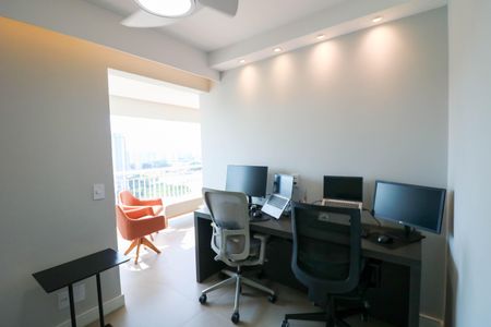 Apartamento à venda com 65m², 2 quartos e 1 vagaEscritório