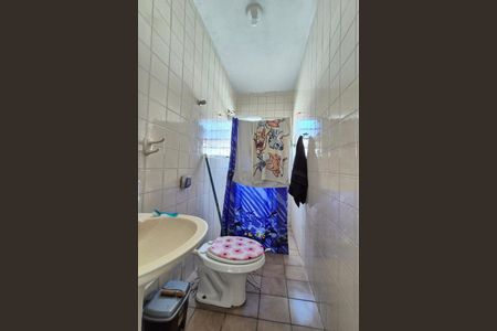 Casa à venda com 300m², 5 quartos e 3 vagasCasa 2 - Banheiro