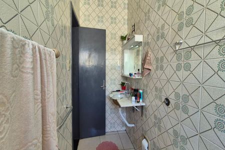 Casa à venda com 300m², 5 quartos e 3 vagasBanheiro Social