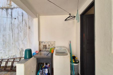 Casa à venda com 300m², 5 quartos e 3 vagasCasa 2 - Área de serviço