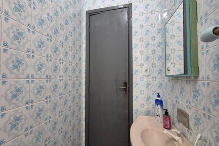 Casa à venda com 300m², 5 quartos e 3 vagasBanheiro Social