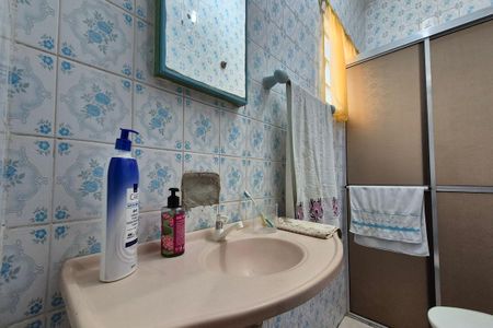 Casa à venda com 300m², 5 quartos e 3 vagasBanheiro Social