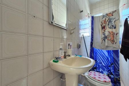 Casa à venda com 300m², 5 quartos e 3 vagasCasa 3 -Banheiro social