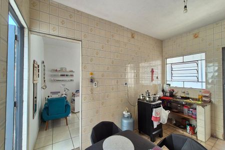 Casa à venda com 300m², 5 quartos e 3 vagasCasa 3 - Cozinha