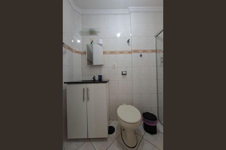 Apartamento para alugar com 90m², 2 quartos e 1 vaga Apartamento para alugar com 90m², 2 quartos e 1 vagaBanheiro da suite