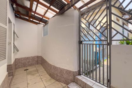 Casa para alugar com 60m², 2 quartos e 1 vaga Casa para alugar com 60m², 2 quartos e 1 vagaEntrada