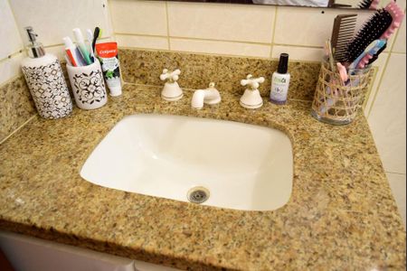 Apartamento para alugar com 184m², 3 quartos e 3 vagasBanheiro da Suíte 1