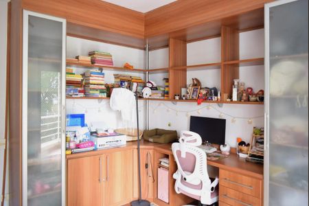 Apartamento para alugar com 184m², 3 quartos e 3 vagasQuarto/Escritório