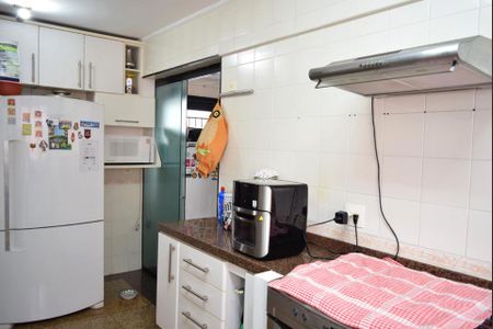 Apartamento para alugar com 184m², 3 quartos e 3 vagasCozinha