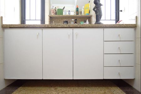 Apartamento para alugar com 184m², 3 quartos e 3 vagasBanheiro da Suíte 3