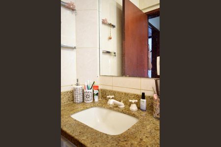 Apartamento para alugar com 184m², 3 quartos e 3 vagasBanheiro da Suíte 1