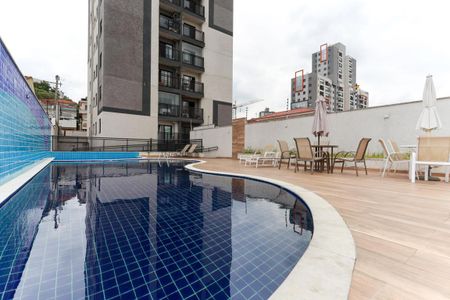 Apartamento à venda com 38m², 1 quarto e sem vaga Apartamento à venda com 38m², 1 quarto e sem vagaÁrea comum - Piscina