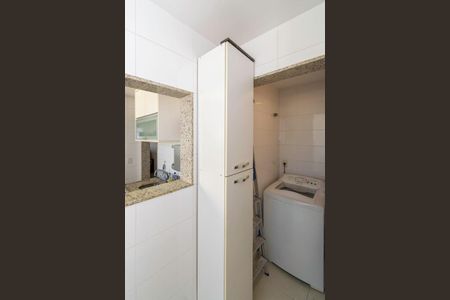 Apartamento para alugar com 70m², 2 quartos e 1 vagaQuarto de Serviço - Armário