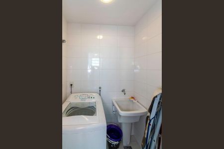 Apartamento para alugar com 70m², 2 quartos e 1 vagaÁrea de Serviço