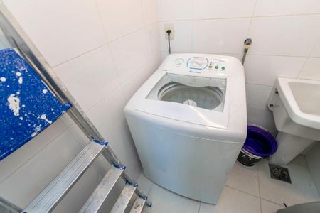 Apartamento para alugar com 70m², 2 quartos e 1 vagaÁrea de Serviço - Máquina de lavar