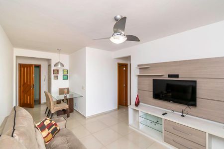 Sala de apartamento para alugar com 2 quartos, 70m² em Olaria, Rio de Janeiro