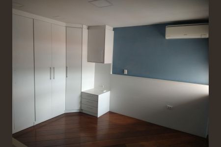 Casa à venda com 3 quartos, 150m² em Utinga, Santo André