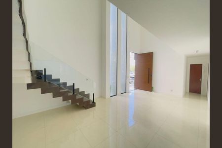 Casa à venda com 3 quartos, 268m² em Maria Paula, Niterói