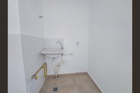 Apartamento à venda com 33m², 2 quartos e sem vaga Apartamento à venda com 33m², 2 quartos e sem vagaÁrea de Serviço