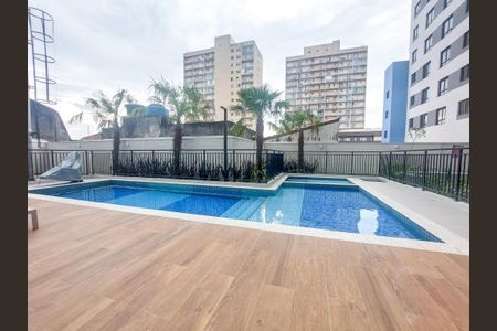Apartamento à venda com 33m², 2 quartos e sem vaga Apartamento à venda com 33m², 2 quartos e sem vagaÁrea comum - Piscina