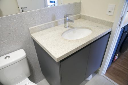 Apartamento para alugar com 37m², 1 quarto e sem vaga Apartamento para alugar com 37m², 1 quarto e sem vagaBanheiro