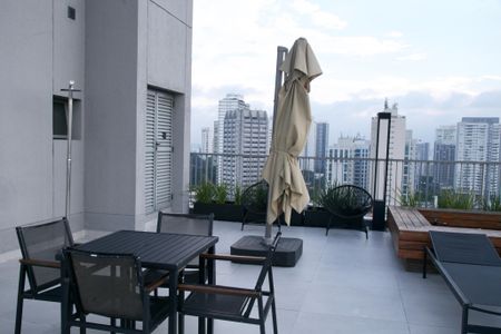 Apartamento para alugar com 37m², 1 quarto e sem vaga