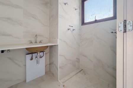 Apartamento à venda com 123m², 3 quartos e 2 vagasBanheiro da Suíte Master