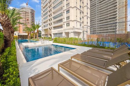 Apartamento à venda com 123m², 3 quartos e 2 vagasPiscina