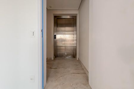 Apartamento à venda com 123m², 3 quartos e 2 vagasSala - Hall Privativo