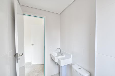 Apartamento à venda com 78m², 2 quartos e 1 vaga Apartamento à venda com 78m², 2 quartos e 1 vagaBanheiro da suíte 1