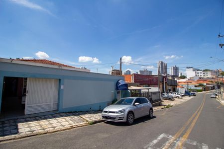 Casa para alugar com 90m², 2 quartos e 3 vagasFachada