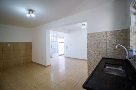 Casa para alugar com 90m², 2 quartos e 3 vagasCozinha