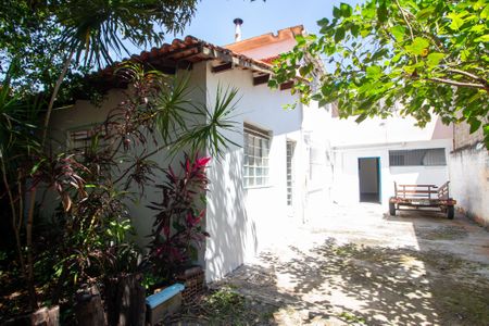 Casa para alugar com 90m², 2 quartos e 3 vagasEdícula 