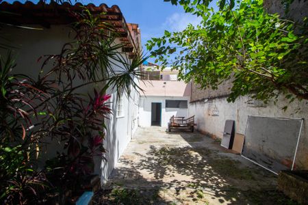 Casa para alugar com 90m², 2 quartos e 3 vagasQuintal