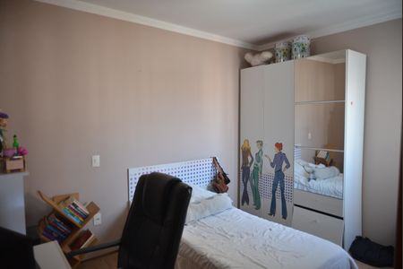 Apartamento à venda com 102m², 3 quartos e 2 vagasQuarto 2