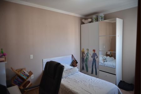 Apartamento à venda com 102m², 3 quartos e 2 vagasQuarto 2